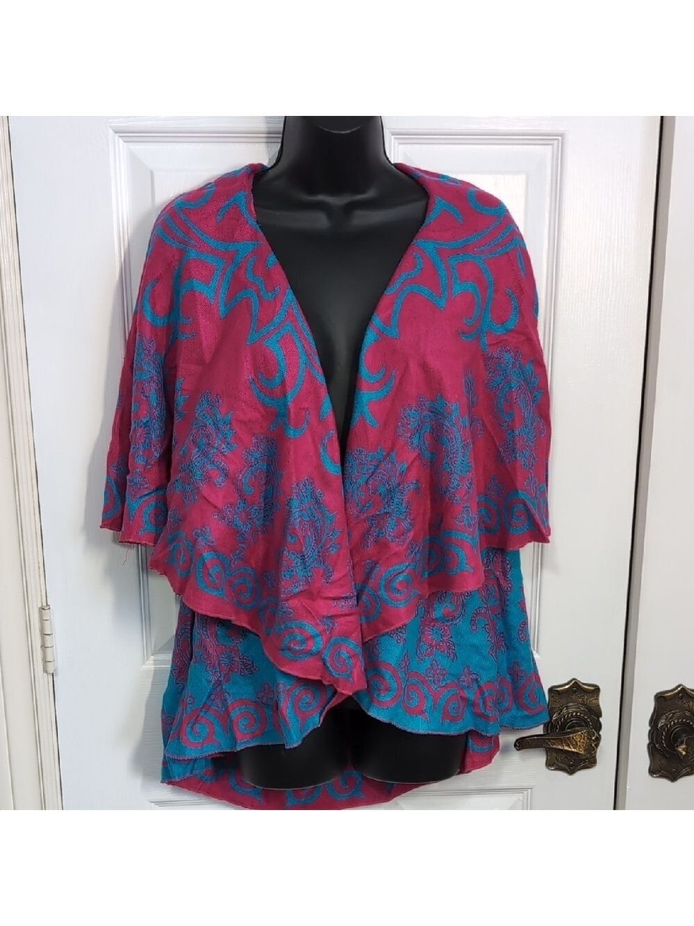 Cashmere Shawl Reversible Vibrant Pink And Blue